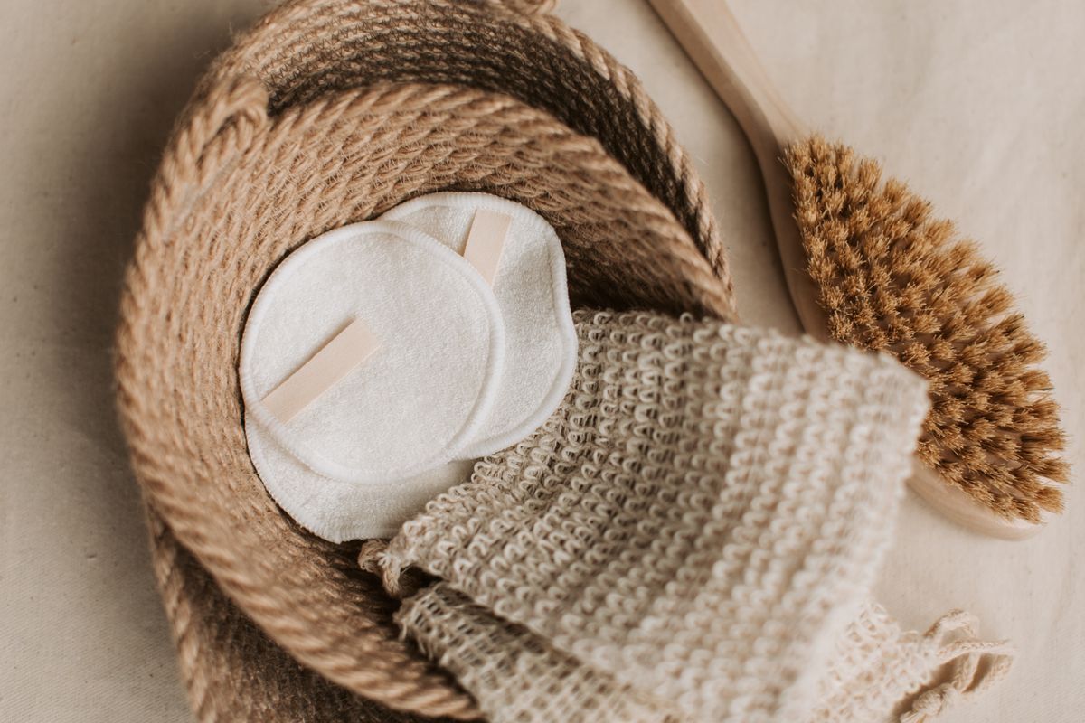 Disques de coton lavables et accessoires de soin en fibres naturelles