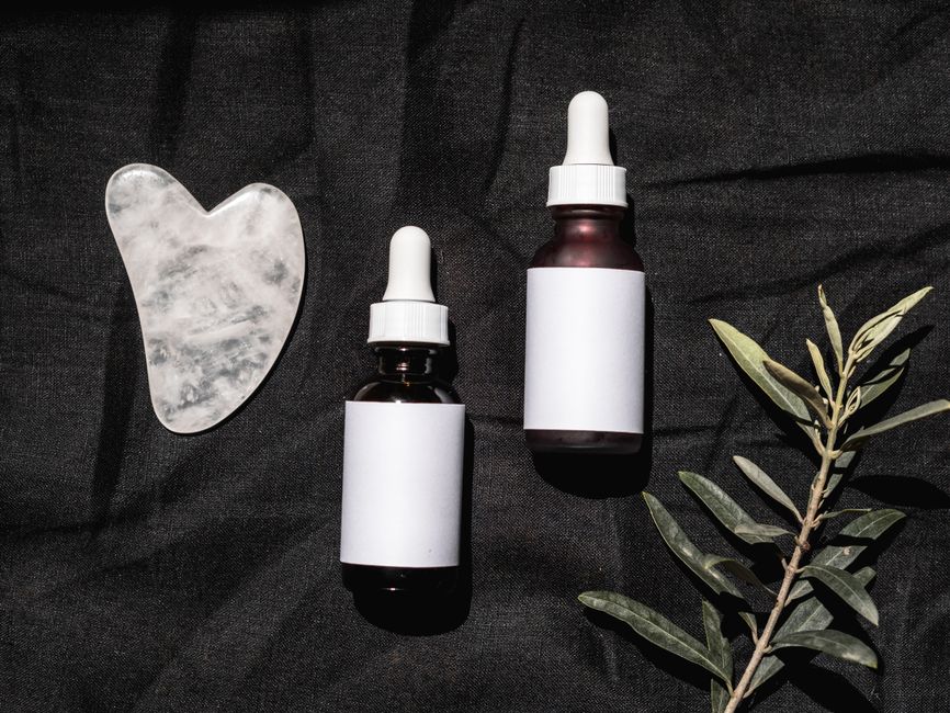 Flacon d'huile végétale cosmétique avec compte-gouttes